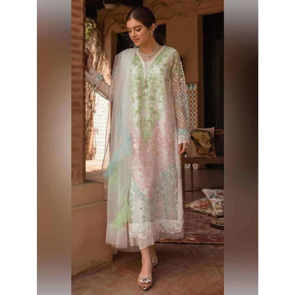 AMMARA KHAN PAKISTANI DESIGNER SEMI FORMAL DRESS WEDDING BRIDAL INDIAN